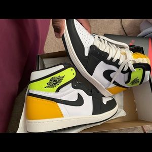 Jordan retro 1 High Volt